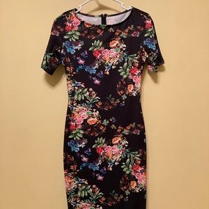 Floral mid sleeve dress, 3/4 sleeves, black dress mid-length stretch